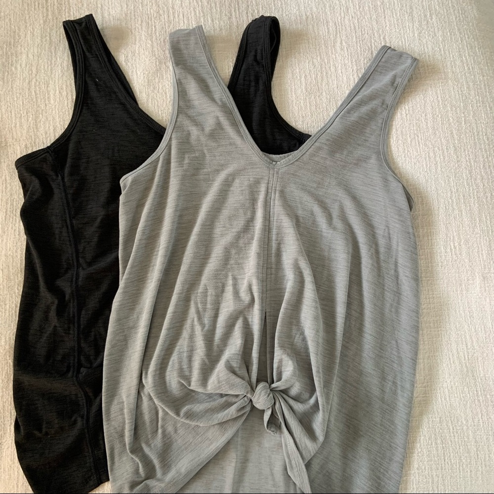 Old Navy Active Breathe On Tanks Size Medium